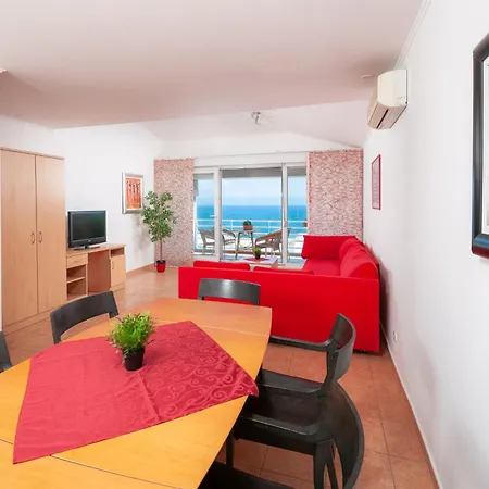 M Duplex Apartment Split